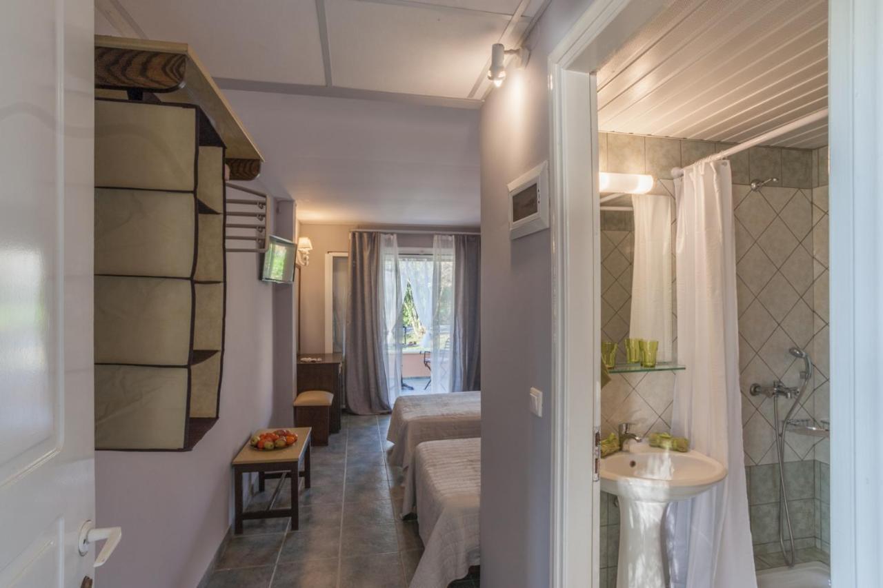 Tellis Holiday Rooms Moraitika Exterior photo